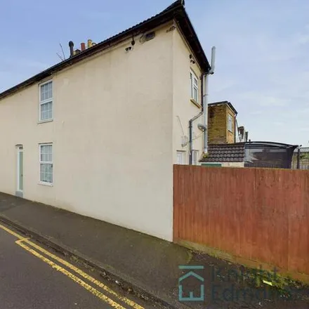 Image 1 - Happy House, 2 Cross Street, Penenden Heath, ME14 2SN, United Kingdom - House for sale