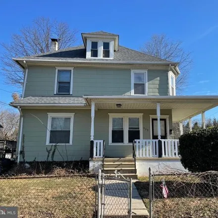 Rent this 4 bed house on 991 Grant Avenue in Collingswood, NJ 08107
