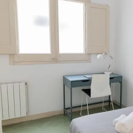 Rent this 7 bed room on Carrer de Còrsega in 209, 08001 Barcelona