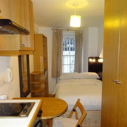 Rent this 1 bed apartment on 30 Cartwright Gardens in London, WC1H 9EH