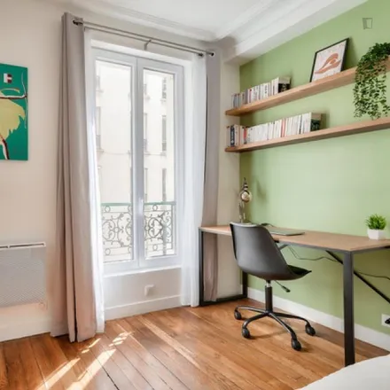 Image 2 - 26 Rue des Moines, 75017 Paris, France - Apartment for rent