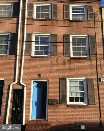 Rent this 3 bed house on 1129 North Lee Street in Philadelphia, PA 19123
