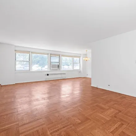Buy this 2 bed condo on Henry Hudson Parkway in New York, NY 10471