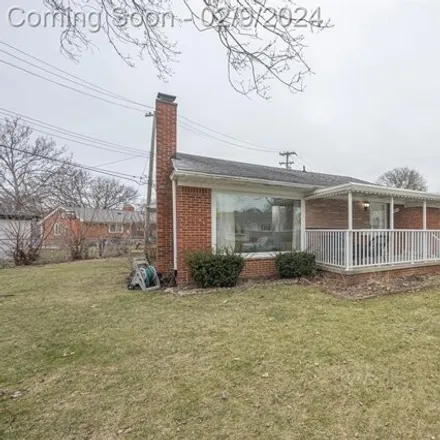 Image 2 - 6503 Rockland Street, Dearborn Heights, MI 48127, USA - House for sale