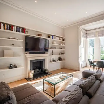 Image 1 - Spencer Court, 72 Marlborough Place, London, NW8 0PP, United Kingdom - Apartment for sale