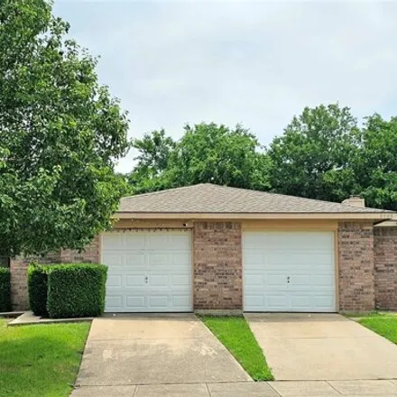 Buy this 6 bed house on 5701 Shadydell Drive in Fort Worth, TX 76135