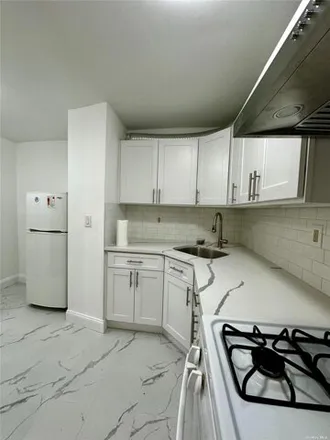 Image 5 - 111-33A 66th Avenue, New York, NY 11375, USA - Apartment for rent