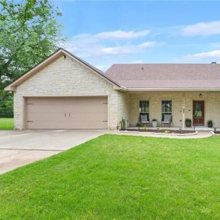 Buy this 4 bed house on 1036 Saffle Road in Robinson, McLennan County