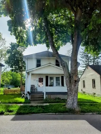 Buy this 2 bed house on 113 South Zane Avenue in Lancaster, OH 43130