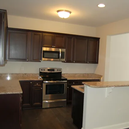 Image 4 - 3972 Volkswalk Place, Raleigh, NC 27610, USA - Townhouse for rent