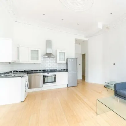 Image 5 - 119 Warwick Road, London, SW5 9TJ, United Kingdom - Apartment for rent