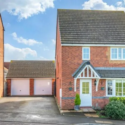 Buy this 4 bed house on Copse Wood Way in Lickey End, B61 0FN