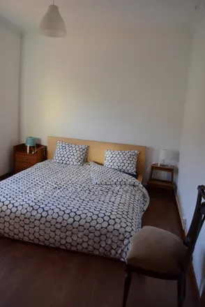 Rent this 6 bed room on Rua Luís Quartin Graça in 2734-838 Barcarena, Portugal