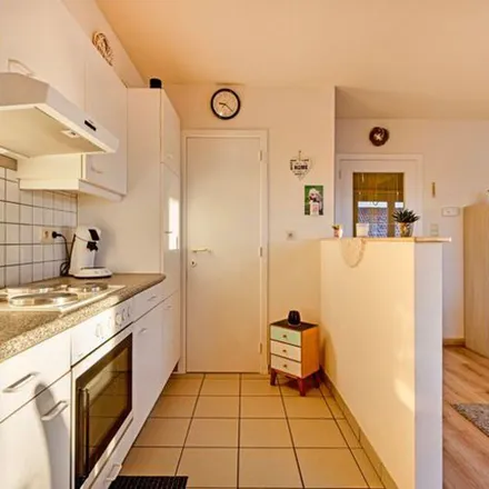 Rent this 2 bed apartment on Lijneveldstraat in 9255 Buggenhout, Belgium
