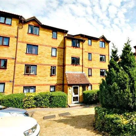 Rent this studio apartment on Cornmow Drive in Dudden Hill, London