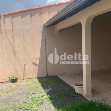 Image 1 - Rua Luiz Vieira Tavares, Custódio Pereira, Uberlândia - MG, 38400-722, Brazil - House for sale