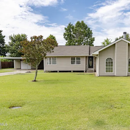 Buy this 3 bed house on 2910 South Curtis Drive in Iberia Parish, LA 70560