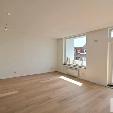 Rent this 1 bed apartment on Rue Valduc - Hertogendalstraat 119 in 1160 Auderghem - Oudergem, Belgium