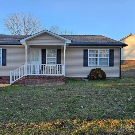 Buy this 3 bed house on 318 Echo Avenue in West Brook, Kannapolis