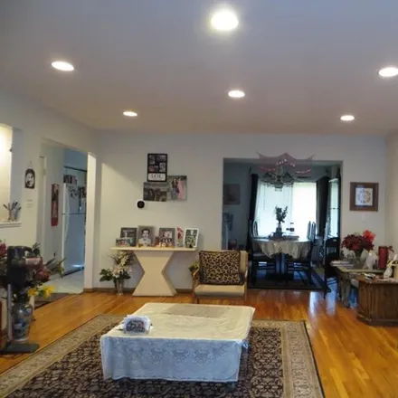 Buy this 2 bed townhouse on 4442 Hana Road in Edison, NJ 08817