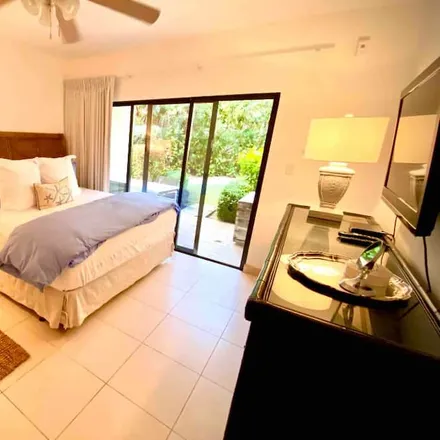 Rent this 1 bed house on Cayman Islands