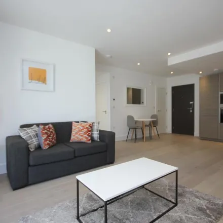 Image 4 - Claremont House, 28 Quebec Way, London, SE16 7LF, United Kingdom - Apartment for rent