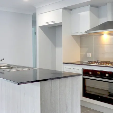 Image 2 - Radford Street, Cliftleigh NSW 2321, Australia - Apartment for rent