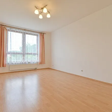 Image 2 - Za Valem 1374/9, 148 00 Prague, Czechia - Apartment for rent
