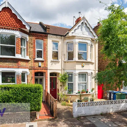 Buy this 1 bed apartment on 30 Seward Road in London, W7 2JR