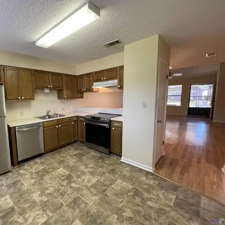 Image 3 - Picardy Avenue, Silverside, Baton Rouge, LA 70836, USA - Condo for sale