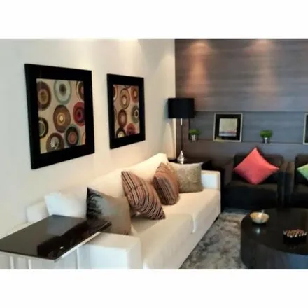 Buy this 3 bed apartment on Rua Santa Cruz in Jardim Califórnia, Jacareí - SP