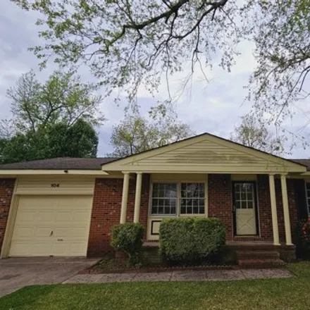 Rent this 3 bed house on 144 Valley Court in Onslow Gardens, Jacksonville