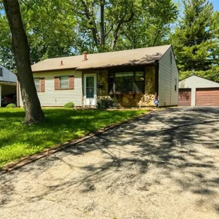 Image 2 - 3857 North Park Drive, Royal Heights, Belleville, IL 62226, USA - House for sale