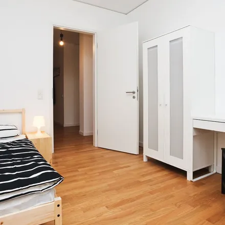 Rent this 1 bed apartment on Hagenstraße 7-9 in 60314 Frankfurt, Germany