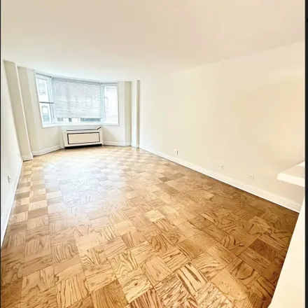 Rent this 1 bed apartment on 400 East 71st Street in New York, NY 10021