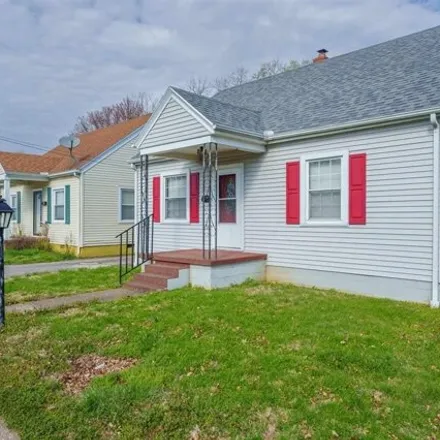 Buy this 2 bed house on 1163 Jackson Street in Owensboro, KY 42303