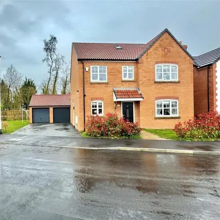 Buy this 6 bed house on Stapleford Close in Preston, PR2 7BG