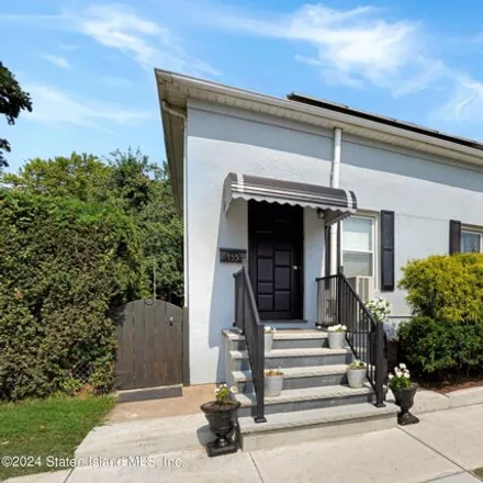 Image 3 - 153 Hett Ave, New York, 10306 - House for sale