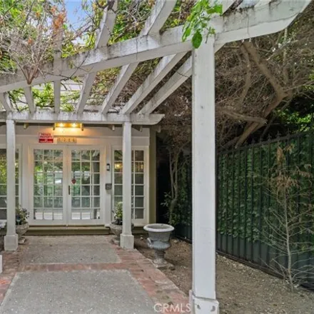 Image 7 - 1326 Benedict Canyon Drive, Beverly Hills, CA 90210, USA - House for sale
