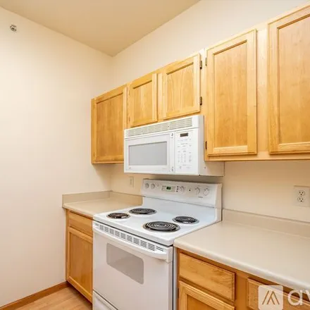 Image 9 - 30 Redtail Bend, Unit 8 - Apartment for rent