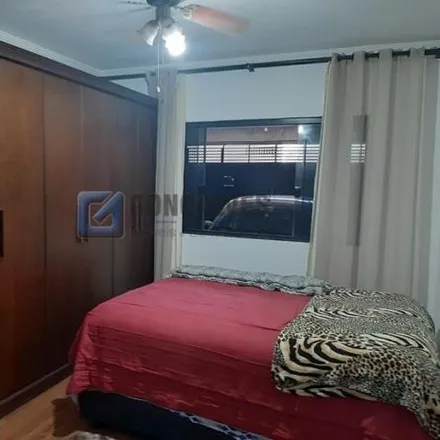 Buy this 2 bed house on Rua Sergipe in Cooperativa, São Bernardo do Campo - SP