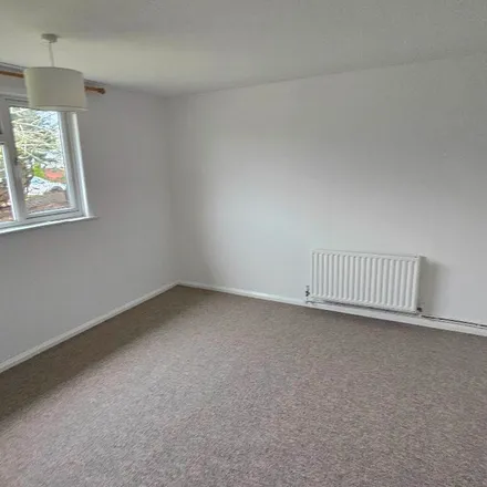 Image 4 - Christchurch Road, Parley Cross, BH22 8SG, United Kingdom - Apartment for rent