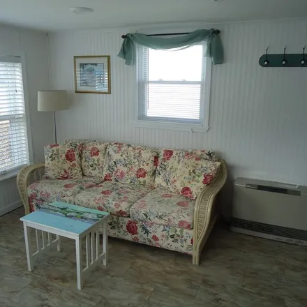 Rent this 1 bed apartment on 15 Angell Road in Narragansett, RI 02882