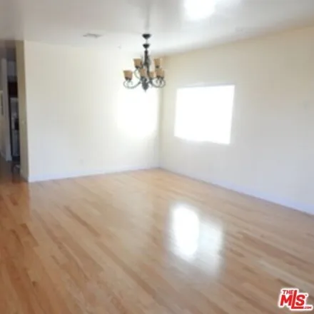 Image 3 - 2042 Hillcrest Drive, Los Angeles, CA 90016, USA - House for rent