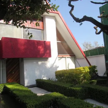 Rent this 3 bed house on Calle Duna in Coyoacán, 04530 Santa Fe
