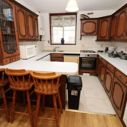 Image 4 - Hartwell House, Troughton Road, London, SE7 7QQ, United Kingdom - Apartment for rent