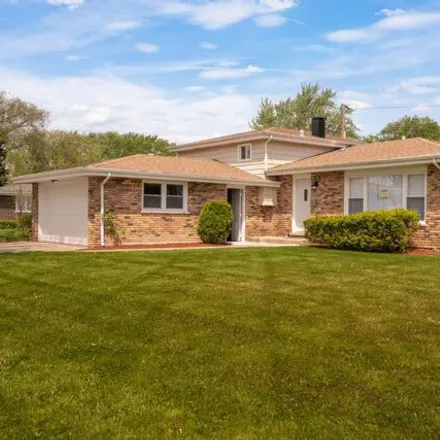 Buy this 4 bed house on 4326 W 118th Pl in Alsip, Illinois