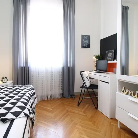 Image 3 - Condominio Venezia, Viale Venezia, 25124 Brescia BS, Italy - Apartment for rent