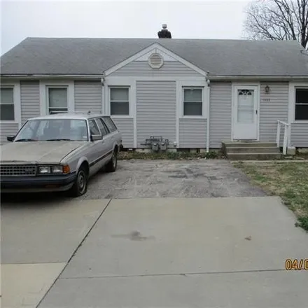Rent this 1 bed house on 906 Pawnee Street in Leavenworth, KS 66048
