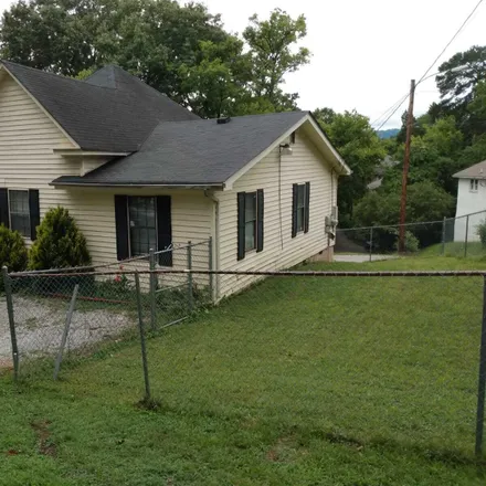 Buy this 2 bed house on 541 Woodland Avenue in Chattanooga, TN 37405
